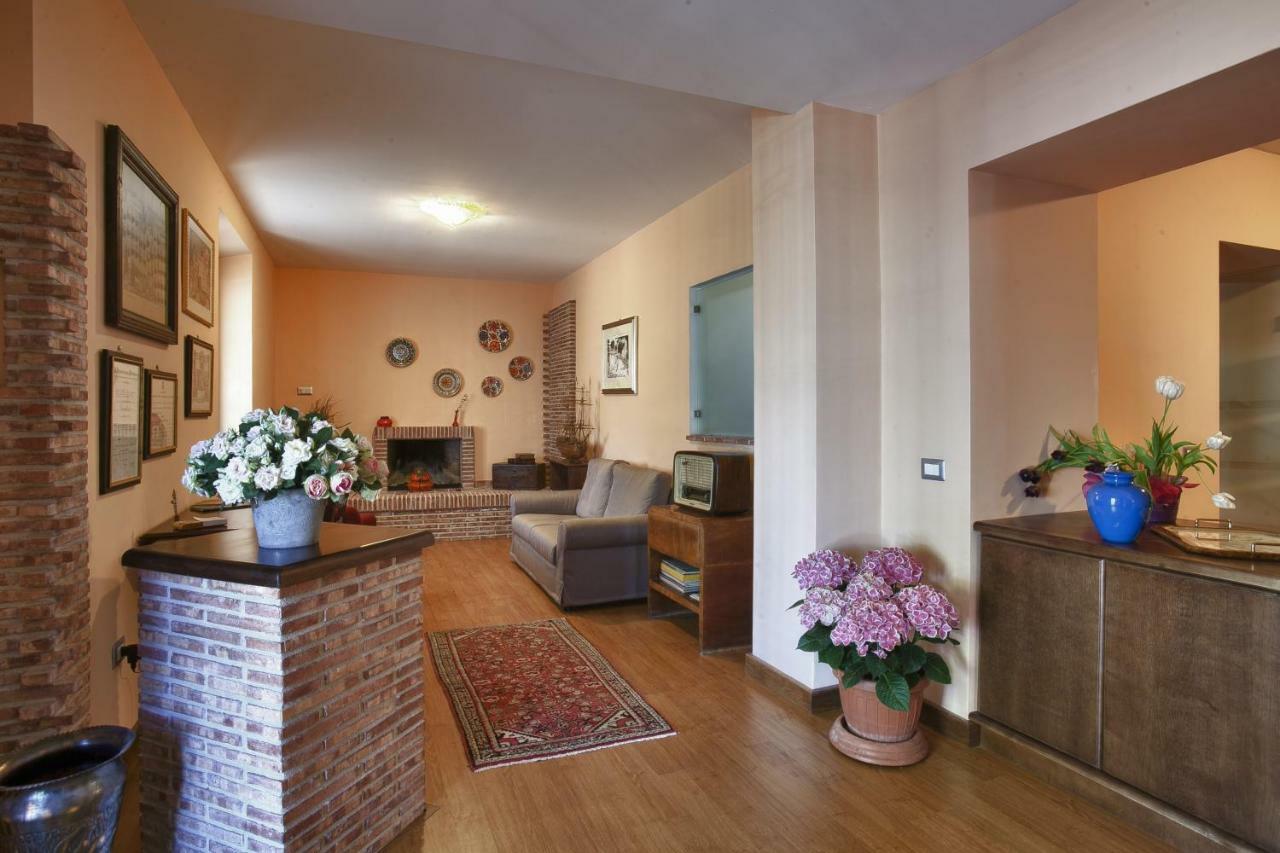B&B Al Colle Pescosolido Exterior photo